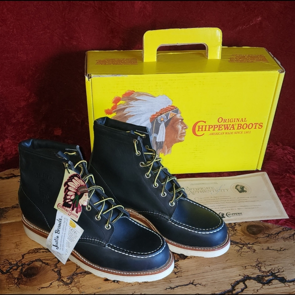 CHIPPEWA moc toe boots